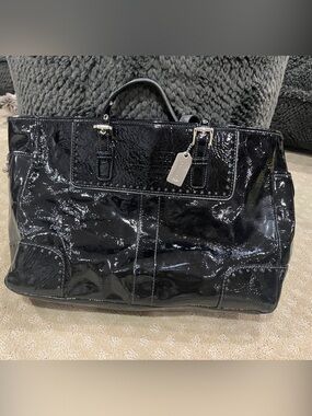 Vintage Coach Black Patent Leather tote style 1432 double strap